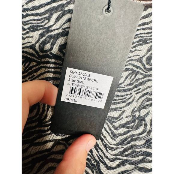 ONE TEASPOON Black White Interfere Ruffle Long Sleeve Party Top NWT Size Small - Picture 8 of 10